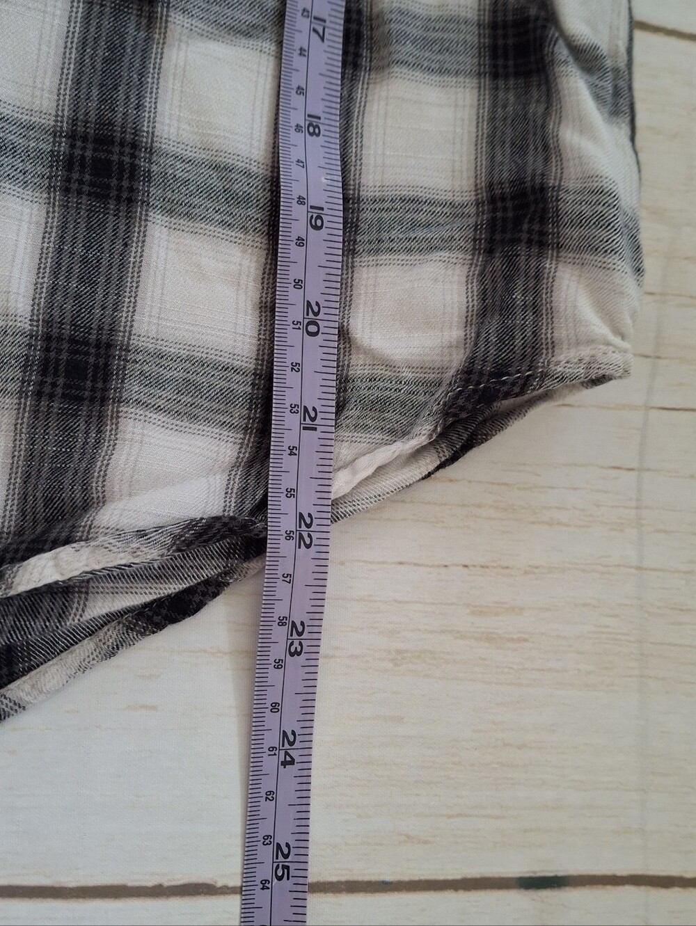 American Eagle Large Boyfriend Fit Black White Plaid Long Sleeve Shirt - Picture 8 of 14